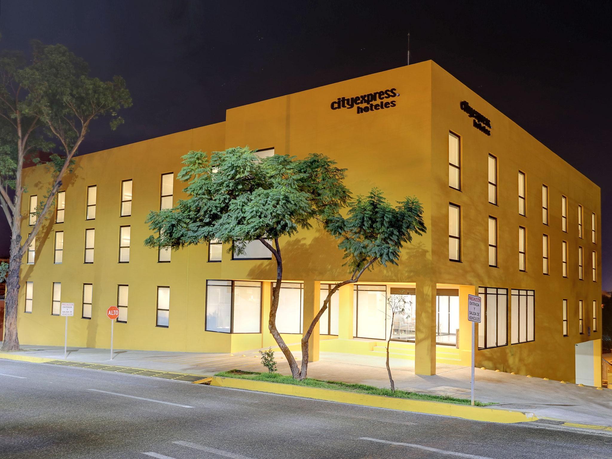City Express By Marriott Oaxaca Exterior foto